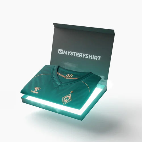 Une Standard Box qui s’ouvre et dévoile le maillot