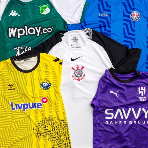 Een selectie shirts van buiten Europa die in de box kunnen zitten